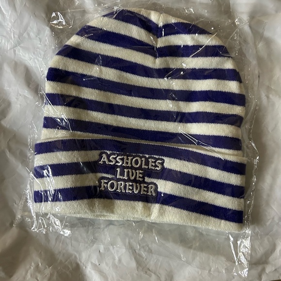 Graphics Bernie’s , (WINNERS CHOICE) one 8$ two 14$ three 18$ four 20$ - Picture 10 of 11